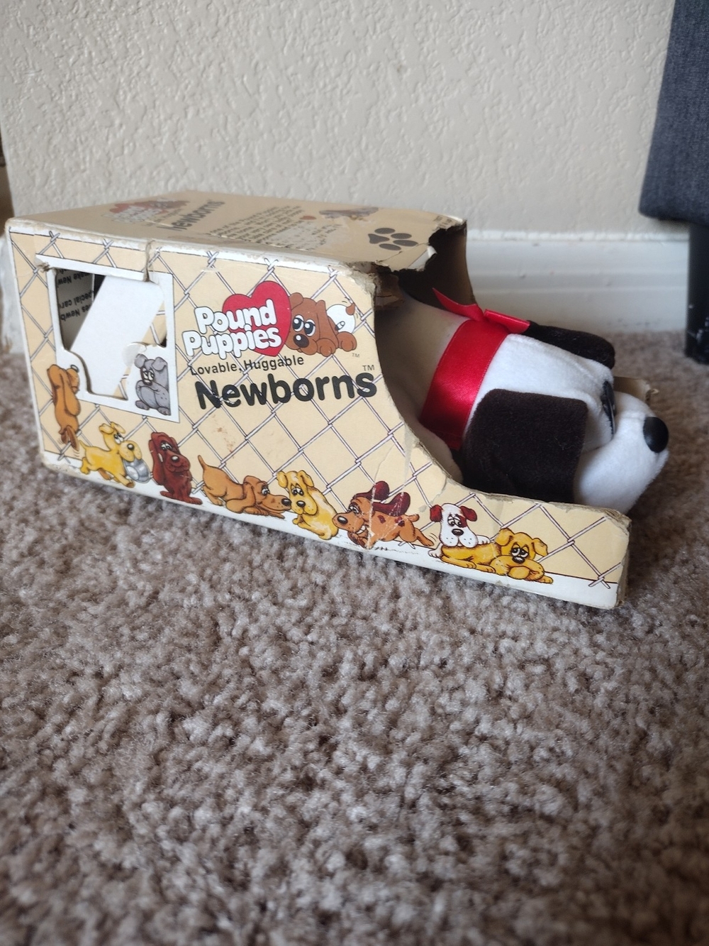 1985 Pound Puppies Newborns Plush Puppy with Red Ribbon